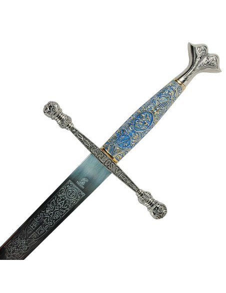 Carlos V sword with chiselled handle