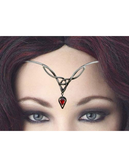 Tiara with crystal pearls