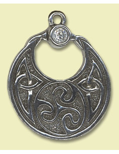Celtic pendant The charm of Boudica