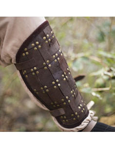 warrior brown greaves 2