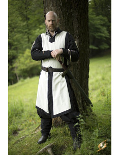 sleeveless medieval tunic 2