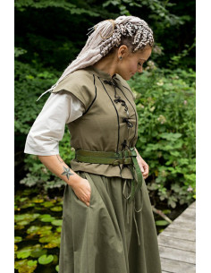 medieval peasant dress