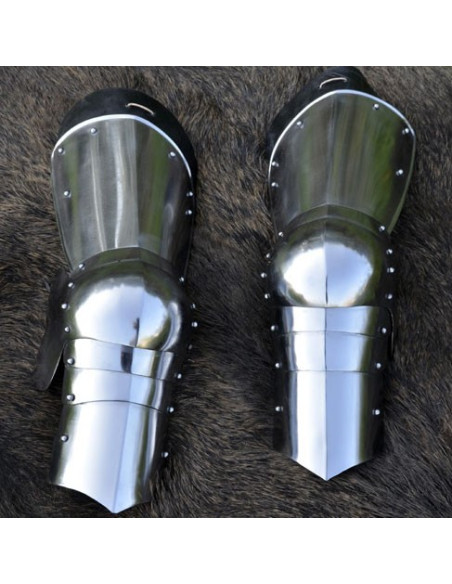 Protection legs for medieval armor Protection legs for medieval armor