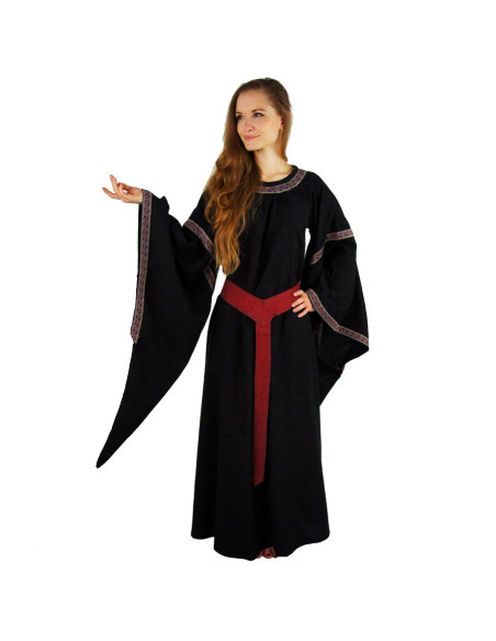 Medieval dress woman Ida