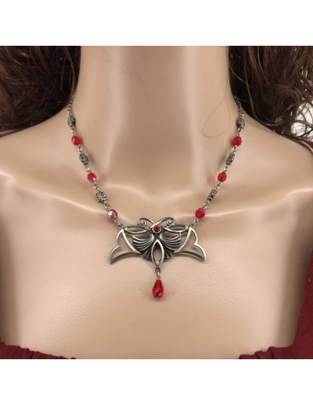 Pendant with crystal pearls