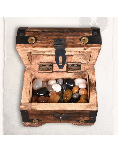 Medieval chest with colored stones (10x7 cms.)