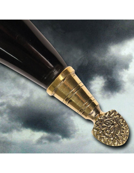 Viking horn without hole, 38 cms.