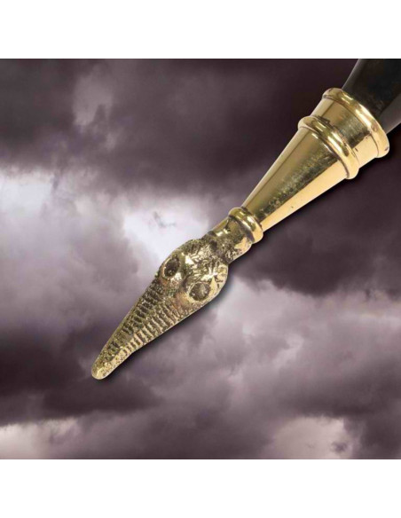 Viking horn without hole, 36 cms.