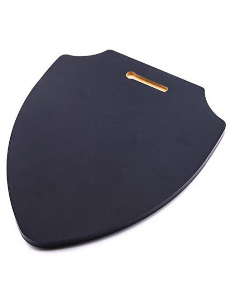 Wooden shield Cross and Knights Templar (19.2 x 23.4 cms.)