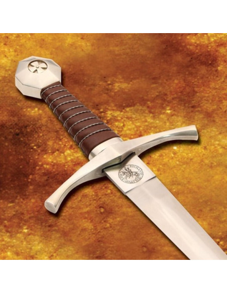 Functional Accolade Dagger (66 cms.)