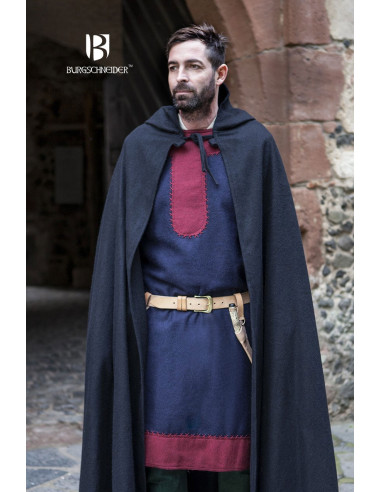 Hibernus medieval wool cape, black