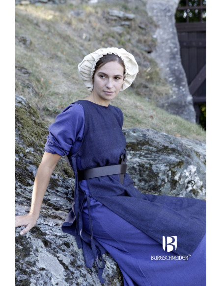 medieval beret woman