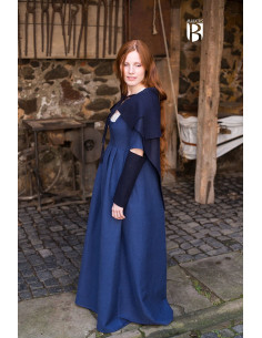 Medieval apron-scarf Bertrude
