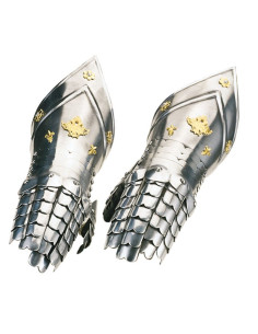 Golden Chiselled Gauntlets, Marto