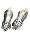 Golden Chiselled Gauntlets, Marto