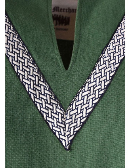 Ailrik green medieval tunic