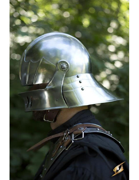Sallet helmet with visor