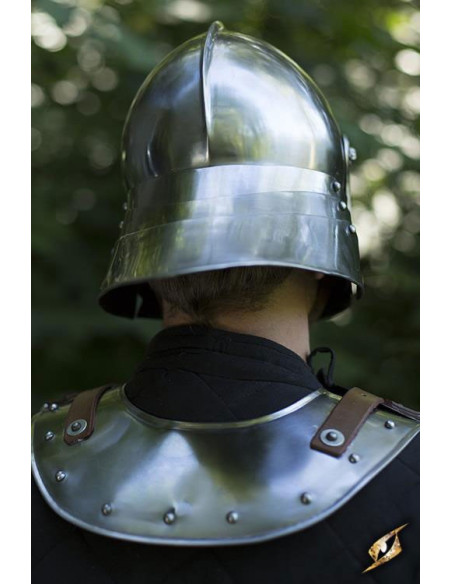 Sallet helmet with visor
