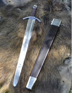 One-handed medieval sword, broad blade