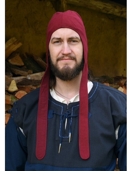 Medieval peasant capeline