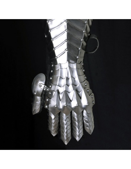 Articulated medieval gauntlets, 1.3...