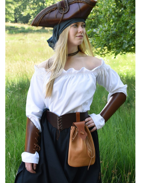 White long-sleeved medieval blouse,... White long-sleeved medieval blouse,...