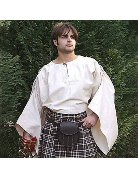 Wide Highlands shirt