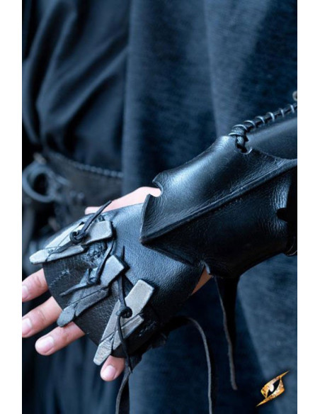 Claw Assassin Armlet, left arm (1 unit)