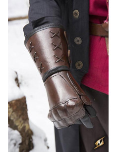 Leather gauntlet, right arm (1 pc.)