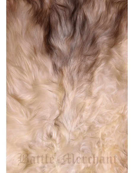 Light colored Nordic sheepskin, 110 cms. Light colored Nordic sheepskin, 110 cms.