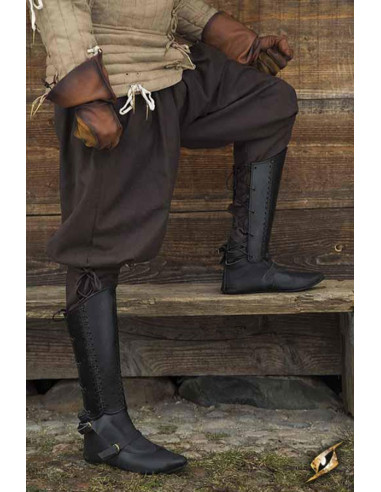 Squire's medieval greaves