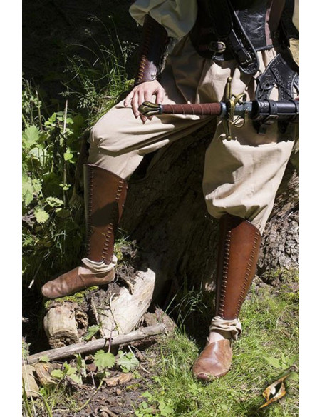 Squire's medieval greaves