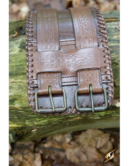 Bárbaros double closure belt