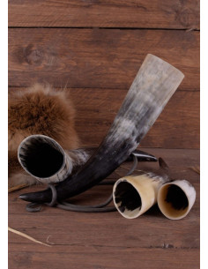 Drinking horn, 1 liter 2