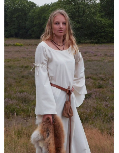Dress medieval woman Burglinde sleeves trumpet