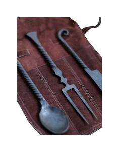 Set of 3 medieval cutlery with cover 2