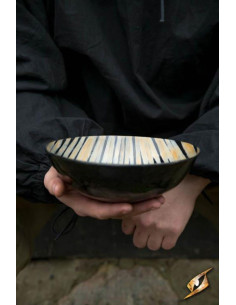 Bowl of the Innkeeper, 20 cm. clear finish