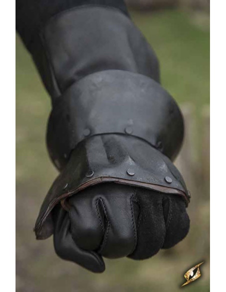 Simple medieval gauntlets, Dark...