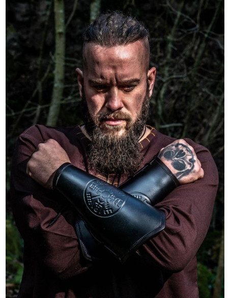 Celtic black Vegvisir leather bracelets