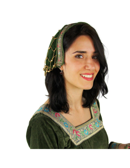 Noble green velvet cap