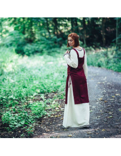 Medieval Viking Aila apron in wool, red color 2