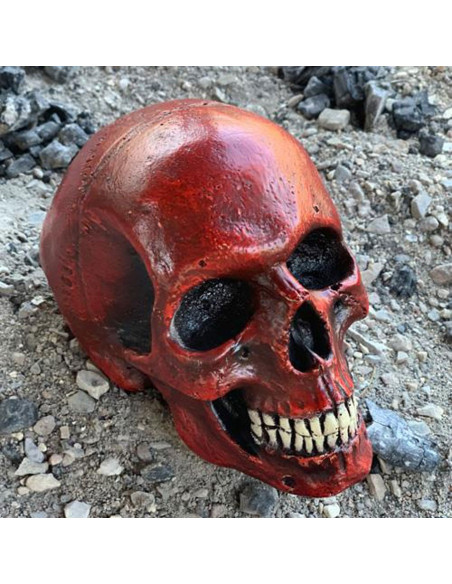 Medium red skull