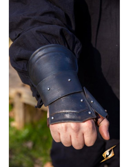 Medieval Scout Gauntlets, black finish
