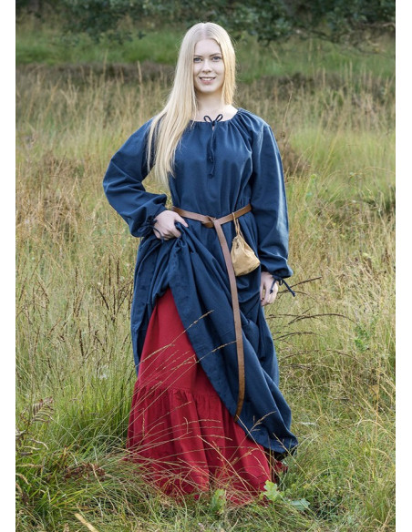 Medieval skirt or petticoat, red color Medieval skirt or petticoat, red color