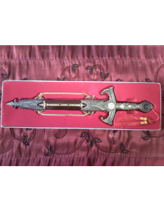 Templar dagger with scabbard 2