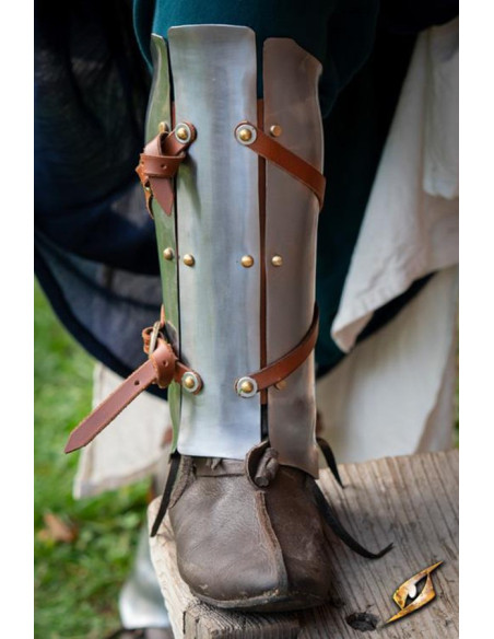 Renegade Adventurer Greaves, polished...