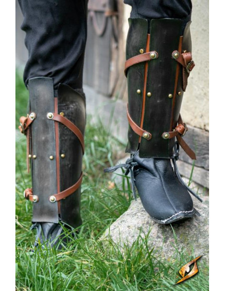 Renegade Adventurer Greaves, Epic...