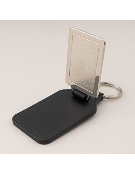 Personalized metallic keychain with 1...