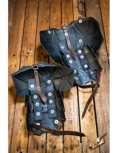 Shoulderpads of the Orc Raiders, LARP