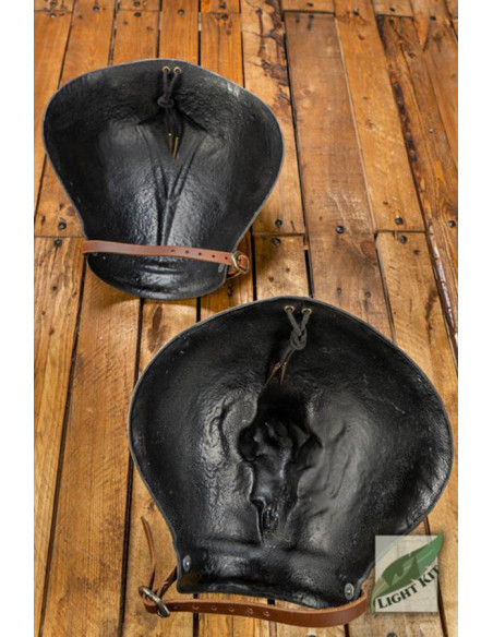 Polyurethane shoulder pads of the...